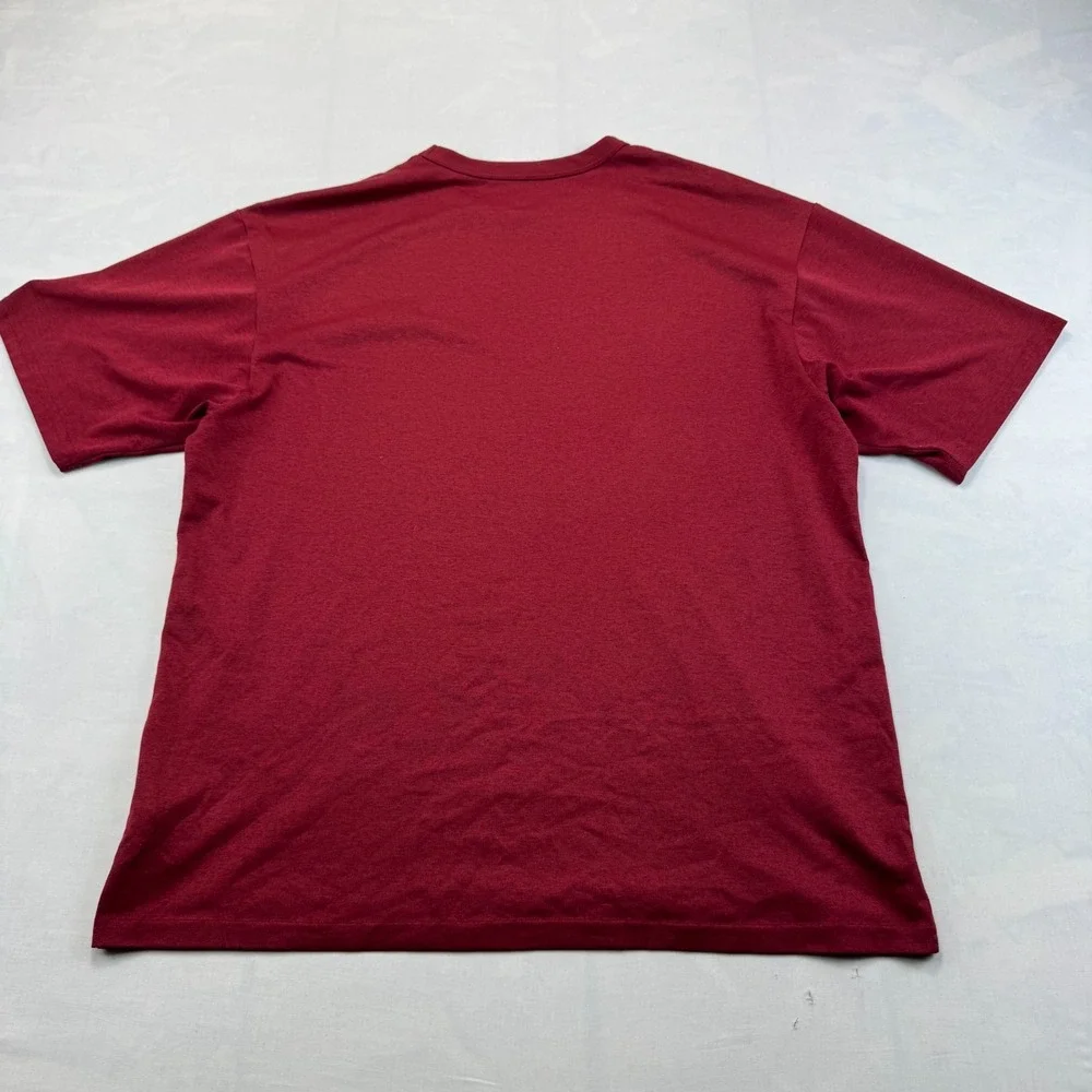 Nike Fit Dry T-Shirt Mens Medium Maroon Swoosh Logo Short Sleeve Pullover Tee
